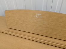 Load image into Gallery viewer, Yamaha Arius YDP-141 digital piano in light oak stock # 22365
