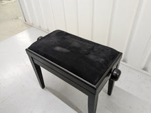 Load image into Gallery viewer, Yamaha clavinova CLP-525 digital piano and stool in satin black stock # 22378