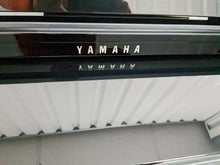 Load image into Gallery viewer, Yamaha Clavinova CLP-525PE digital piano in glossy black ebony stock # 22427