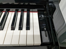 Load image into Gallery viewer, Yamaha Clavinova CLP-545PE in Polished Ebony glossy black. stock nr 22425