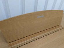 Load image into Gallery viewer, Yamaha Arius YDP-131 Digital Piano in cherry / light oak finish stock nr 22459