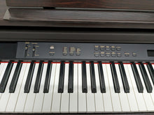 Load image into Gallery viewer, Yamaha Clavinova CLP-860 Digital Piano in rosewood finish stock # 22469
