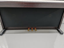 Load image into Gallery viewer, YAMAHA CLAVINOVA CLP-880 high end Digital Piano in rosewood Stock nr 23011