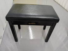 Load image into Gallery viewer, YAMAHA CLAVINOVA CLP-380PE DIGITAL PIANO + STOOL GLOSSY BLACK stock nr 23078