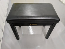Load image into Gallery viewer, YAMAHA CLAVINOVA CVP-210PE DIGITAL PIANO + STOOL IN GLOSSY BLACK stock 23049