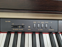 Load image into Gallery viewer, Yamaha Clavinova CLP-920 Digital Piano in rosewood, weighted keys stock nr 23056