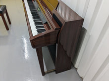 Load image into Gallery viewer, Yamaha Clavinova CLP-280 in Polished Mahogany with matching stool stock nr 23075