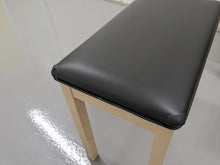 Load image into Gallery viewer, Yamaha Clavinova CLP-535 in white ash with matching stool stock nr 23076