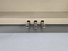 Load image into Gallery viewer, Yamaha Clavinova CLP-535 in white ash with matching stool stock nr 23076