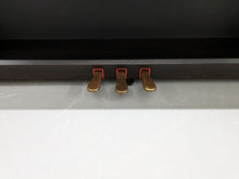 Load image into Gallery viewer, Yamaha Clavinova CLP-840 Digital Piano in dark rosewood finish stock # 23083