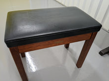 Load image into Gallery viewer, YAMAHA CLAVINOVA CLP-880 high end Digital Piano in Mahogany Stock nr 23093