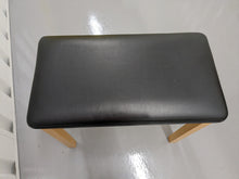 Load image into Gallery viewer, Yamaha Arius YDP-140 digital piano and stool in light oak / cherry wood finish stock number 23106