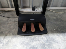 Load image into Gallery viewer, Yamaha PF1000 Electric Piano / Arranger with Auto Accompaniments stock nr 23110