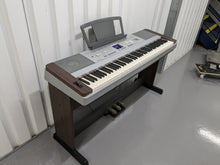Load image into Gallery viewer, Yamaha DGX-640 88 Key Weighted Keys Portable Grand, stand +3 pedal stock # 23120