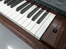 Load image into Gallery viewer, YAMAHA CLAVINOVA CVP-509PM DIGITAL PIANO + STOOL IN GLOSSY MAHOGANY stock 23117
