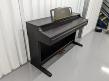Load image into Gallery viewer, Yamaha Clavinova CLP-860 Digital Piano in rosewood finish stock # 23019