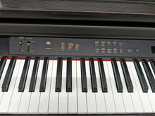 Load image into Gallery viewer, Yamaha Clavinova CLP-860 Digital Piano in rosewood finish stock # 23019