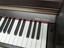 Load image into Gallery viewer, Yamaha Clavinova CLP-920 Digital Piano in rosewood, weighted keys stock nr 23142