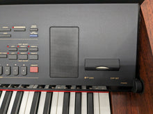 Load image into Gallery viewer, YAMAHA CLAVINOVA CVP-307 DIGITAL PIANO ARRANGER IN MAHOGANY STOCK #23159