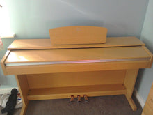 Load image into Gallery viewer, Yamaha Arius YDP-141 digital piano in light oak stock # 22306