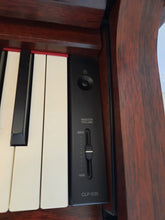 Load image into Gallery viewer, Yamaha Clavinova CLP-535 digital piano in mahogany finish stock # 22295