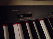 Load image into Gallery viewer, YAMAHA CLAVINOVA CLP-930 Digital Piano in rosewood, weighted keys stock nr 22211