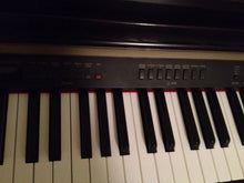 Load image into Gallery viewer, YAMAHA CLAVINOVA CLP-930 Digital Piano in rosewood, weighted keys stock nr 22211