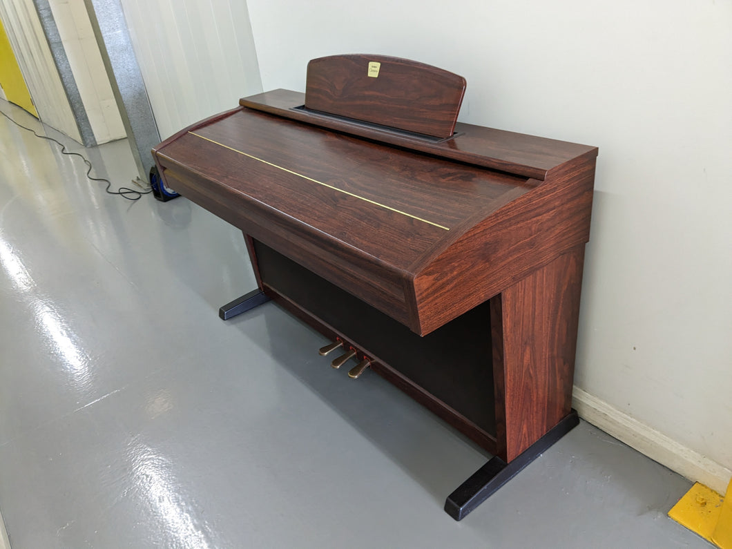 Yamaha Clavinova CVP-305 Digital Piano / arranger in mahogany stock nr 23158