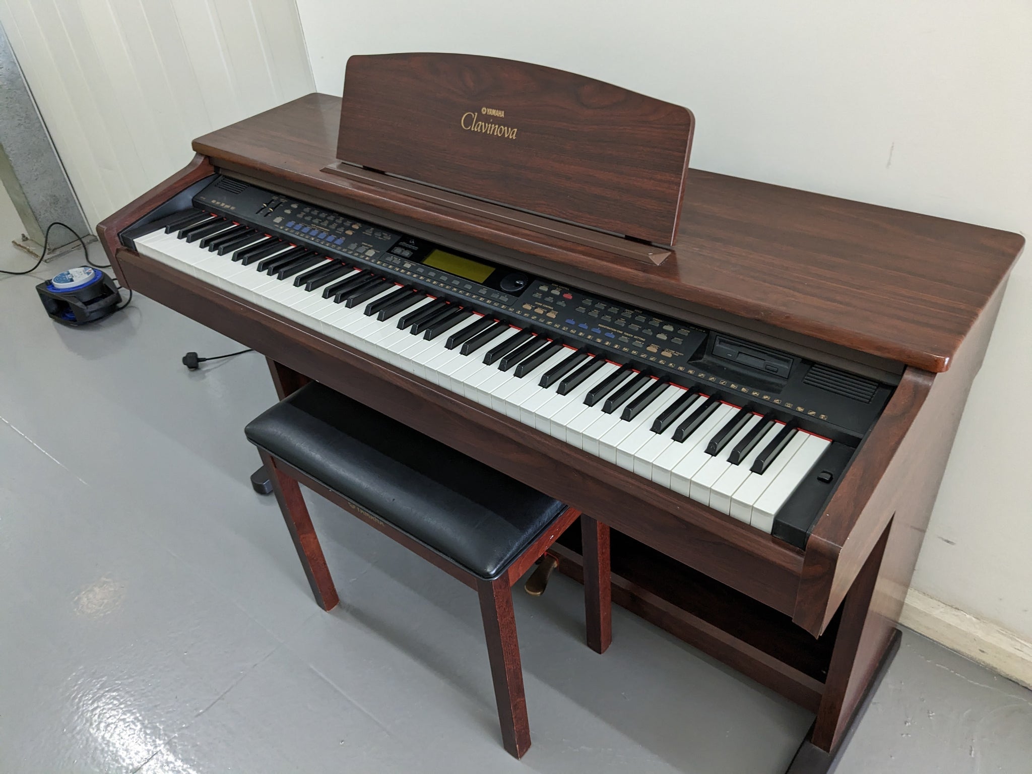 Yamaha Clavinova CVP-103 Digital Piano and stool in mahogany stock nr –  Sulinda Music