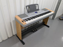 Load image into Gallery viewer, Yamaha DGX-640 88 Key Weighted Keys Portable Grand, stand +3 pedal stock # 23190
