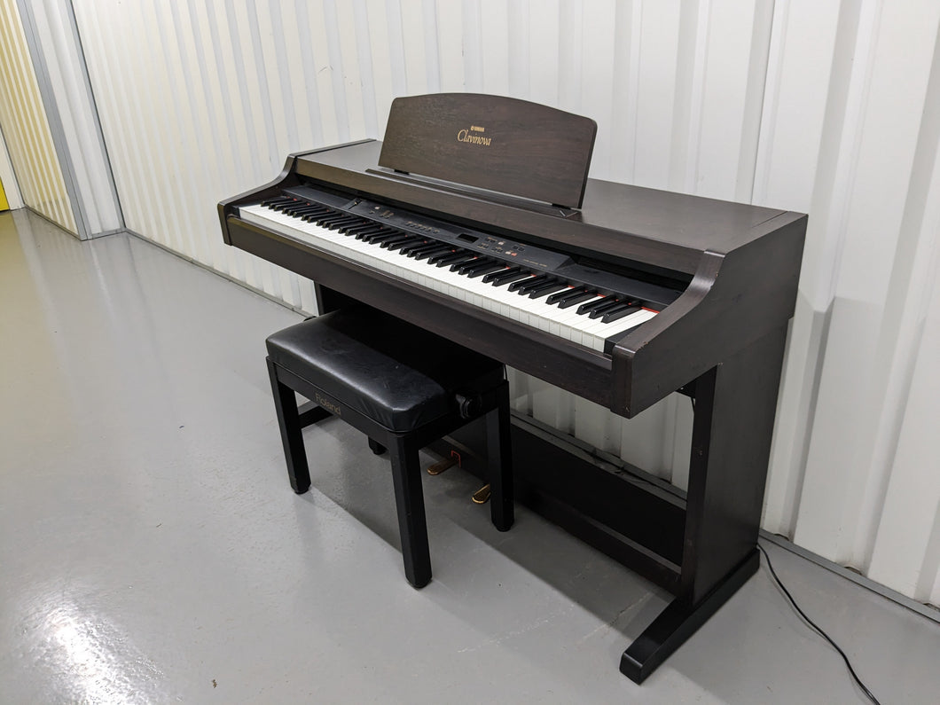 Yamaha Clavinova CLP-820 Digital Piano and stool weighted keys stock nr 23179