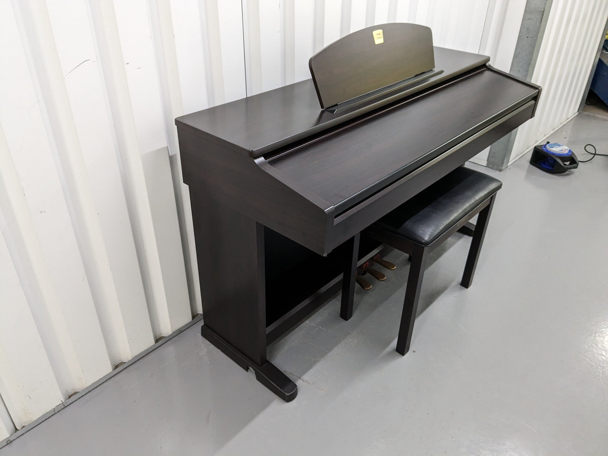 Yamaha Clavinova CVP-201 Digital Piano arranger Full Size 88 keys