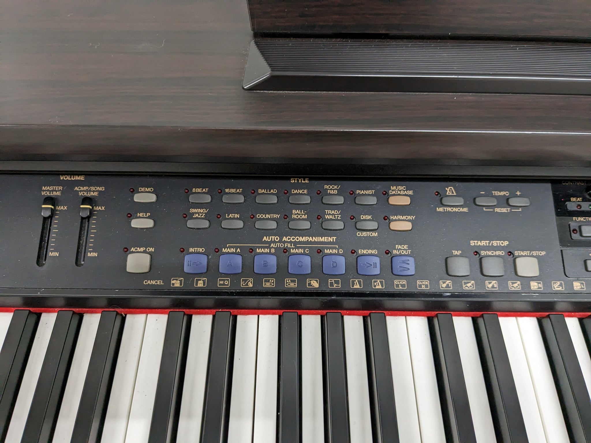 Yamaha Clavinova CVP-201 Digital Piano arranger Full Size 88 keys