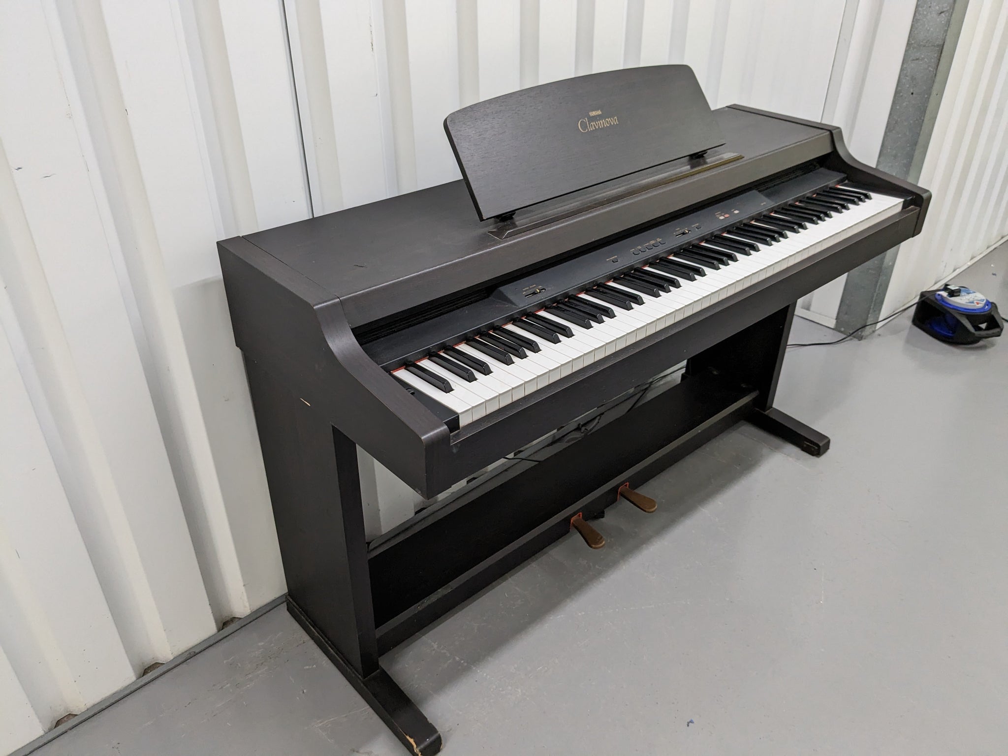 Yamaha Clavinova CLP-311 Digital Piano full size weighted