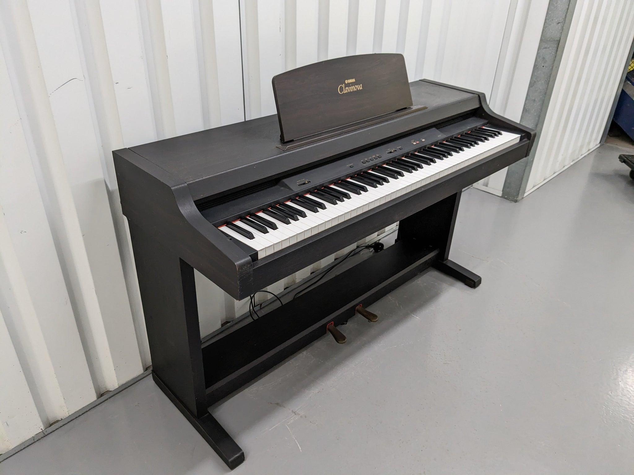 Yamaha Clavinova CLP-311 Digital Piano full size weighted keys