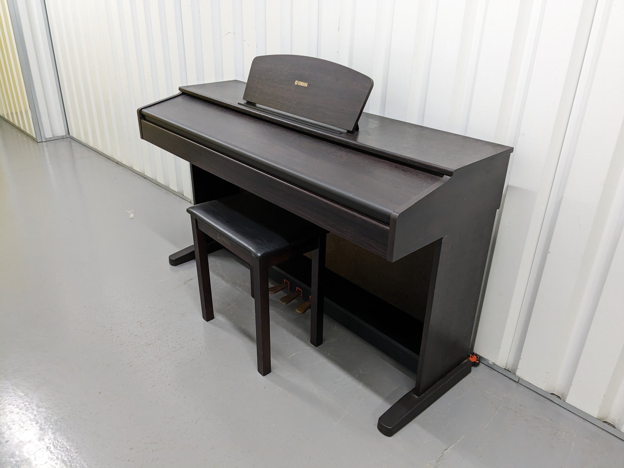 Yamaha Arius YDP-121 Digital Piano and stool in dark rosewood stock nr –  Sulinda Music