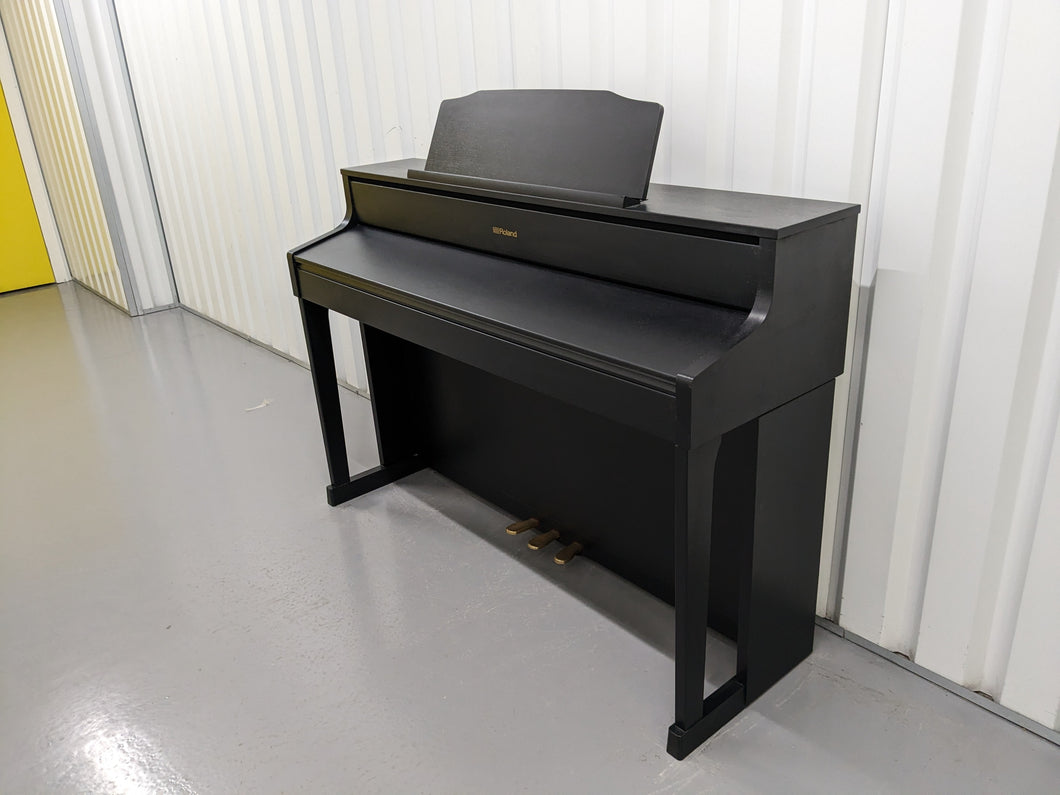 Roland HP-605 Premium Digital Piano and stool in rosewood Stock nr 23214