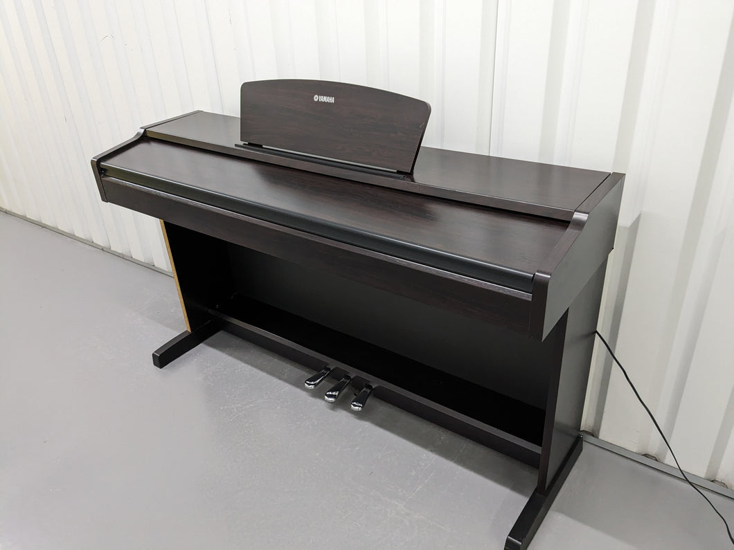 Yamaha Arius YDP-131 Digital Piano in rosewood finish stock nr 23307