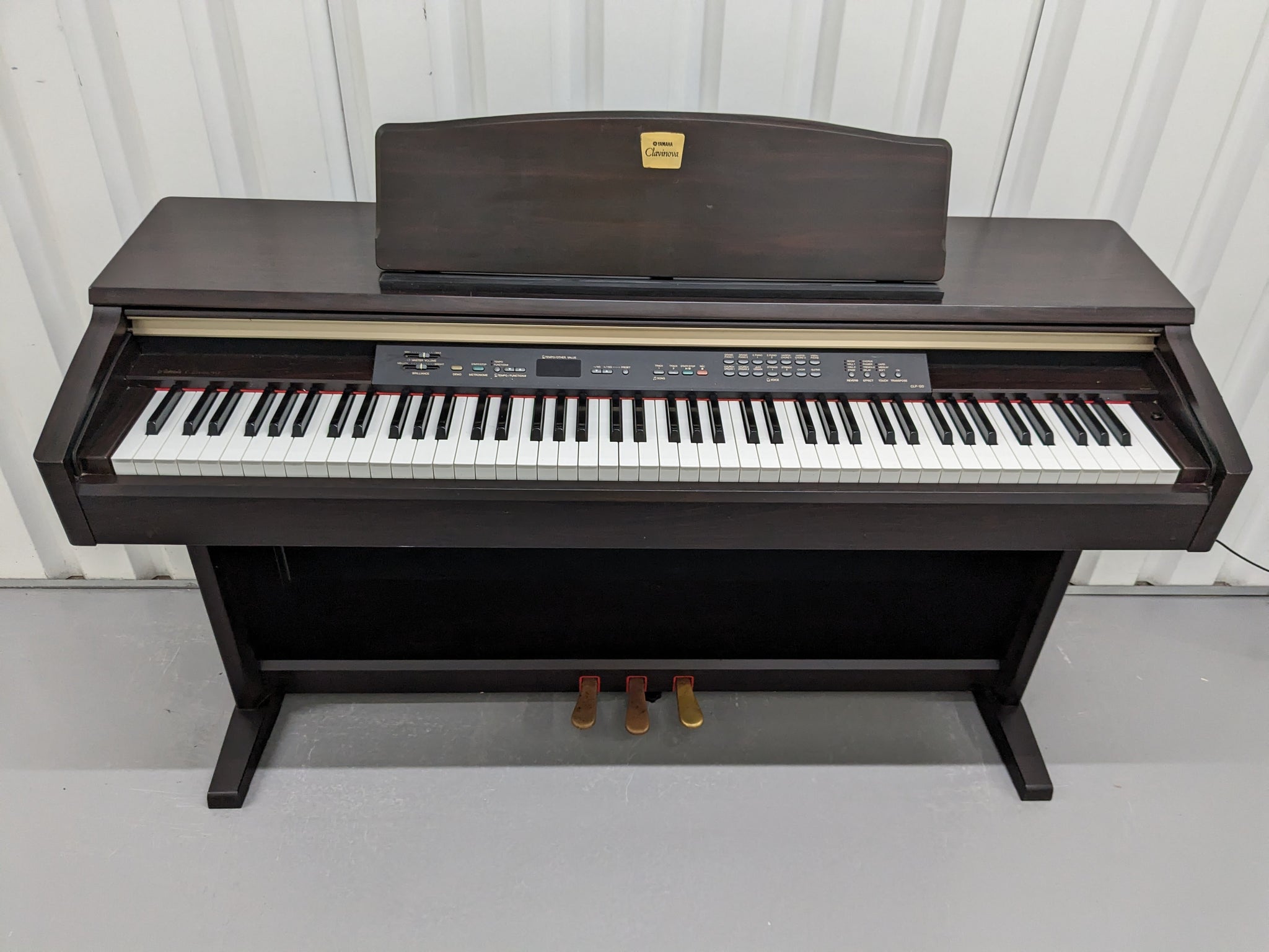 YAMAHA CLP-120 ピアノ Yamaha Clavinova CLP-120 Digital Piano in dark rosewood