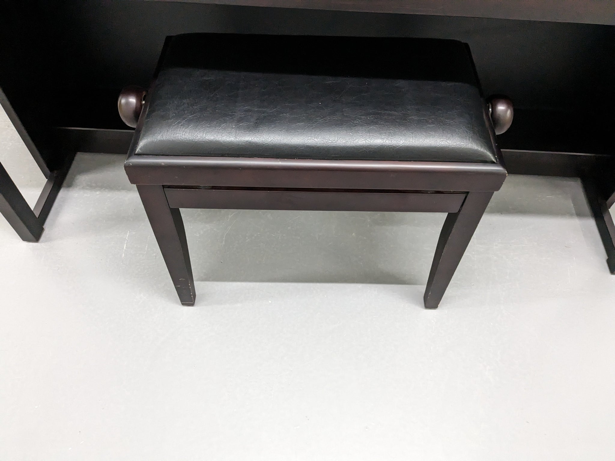 Yamaha Clavinova CLP-575 digital piano + stool in dark rosewood stock –  Sulinda Music