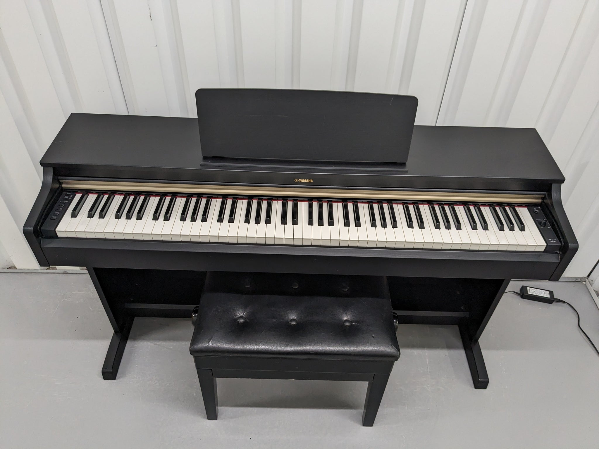 Yamaha Arius YDP-162 Digital Piano satin black, clavinova keyboard Yamaha Arius YDP-162 Digital Piano satin black, clavinova keyboard