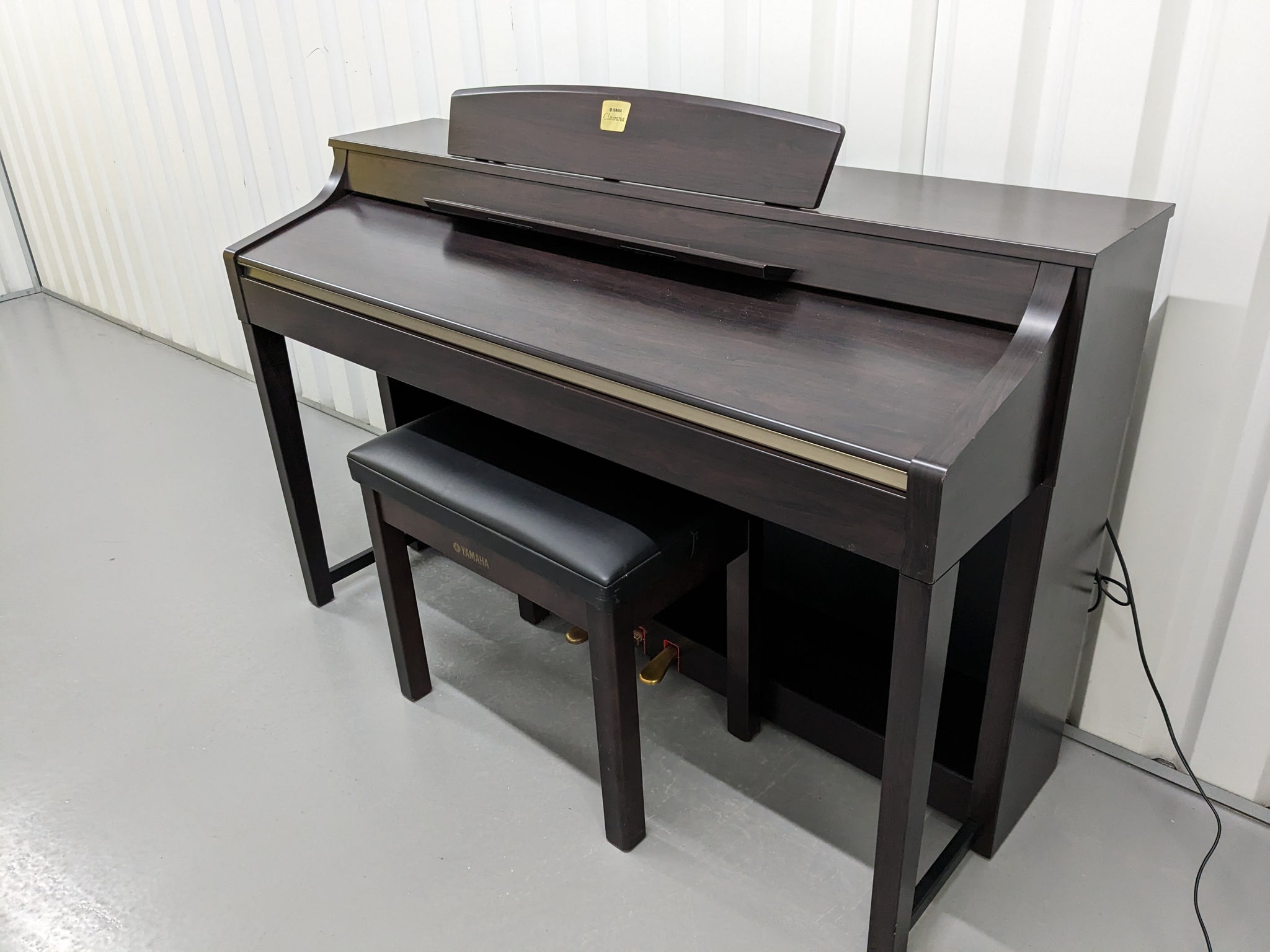 YAMAHA CLAVINOVA CLP-370 DIGITAL PIANO + STOOL IN dark rosewood 