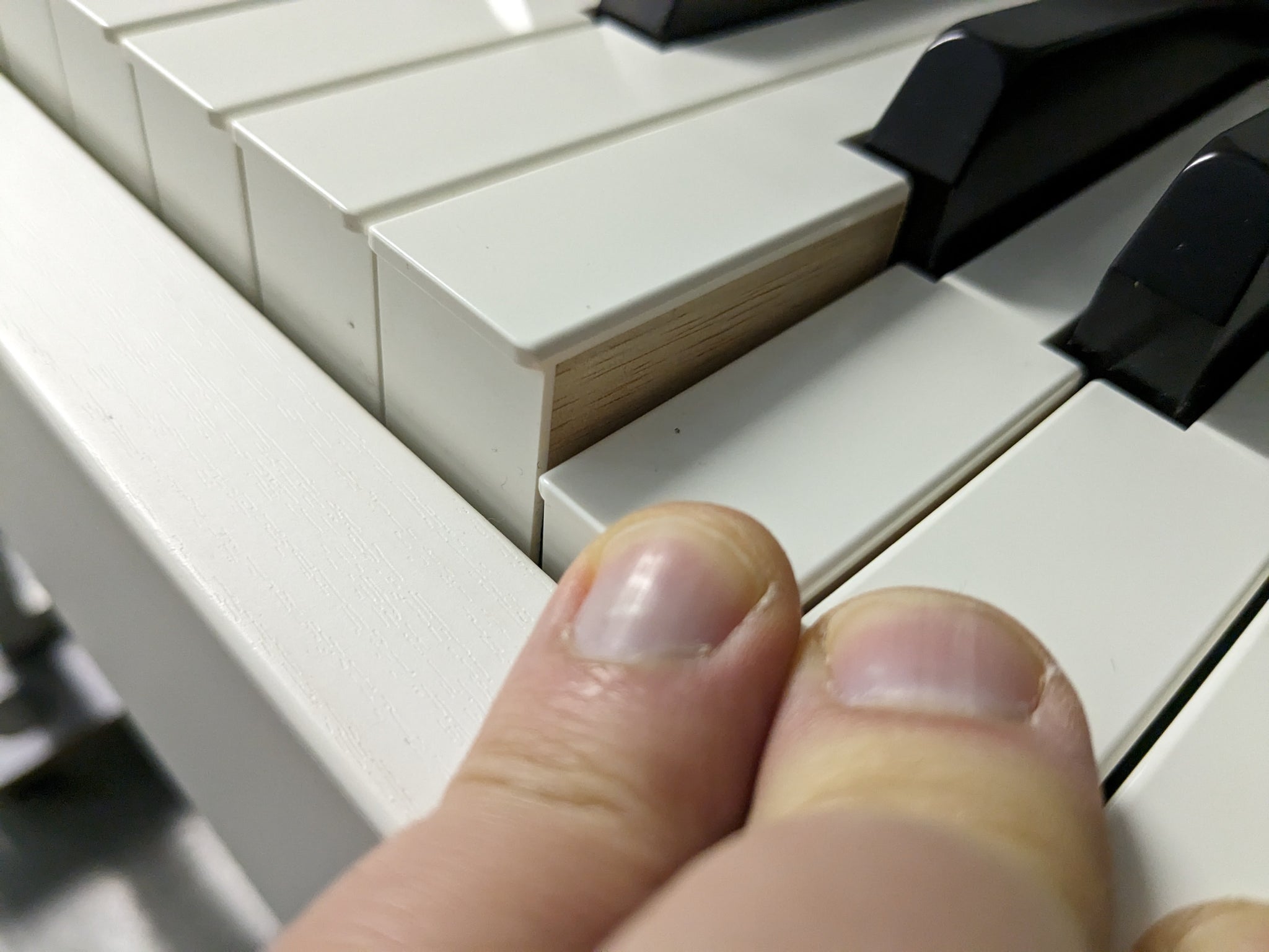 Yamaha Clavinova CLP-545 digital piano in satin white with