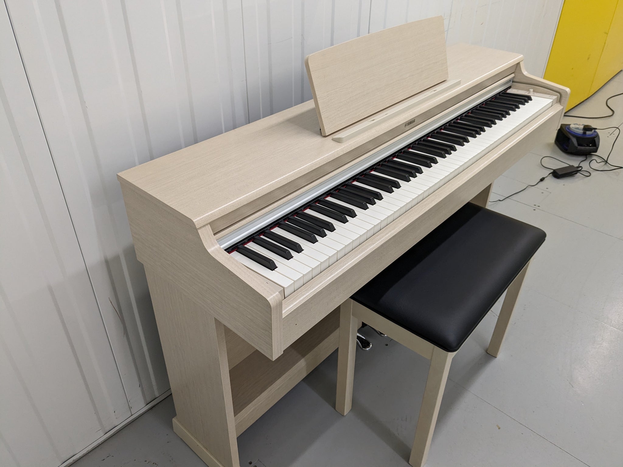 Yamaha Arius YDP-164WA digital piano and stool in white ash Yamaha Arius YDP-164WA digital piano and stool in white ash