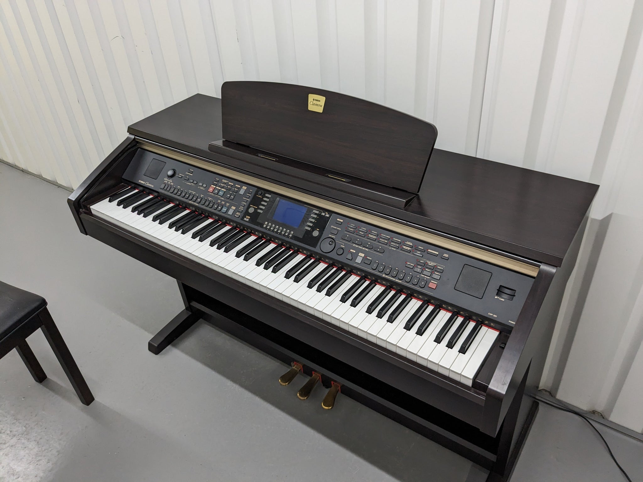 Yamaha Clavinova CVP-301 Digital Piano / arranger in rosewood