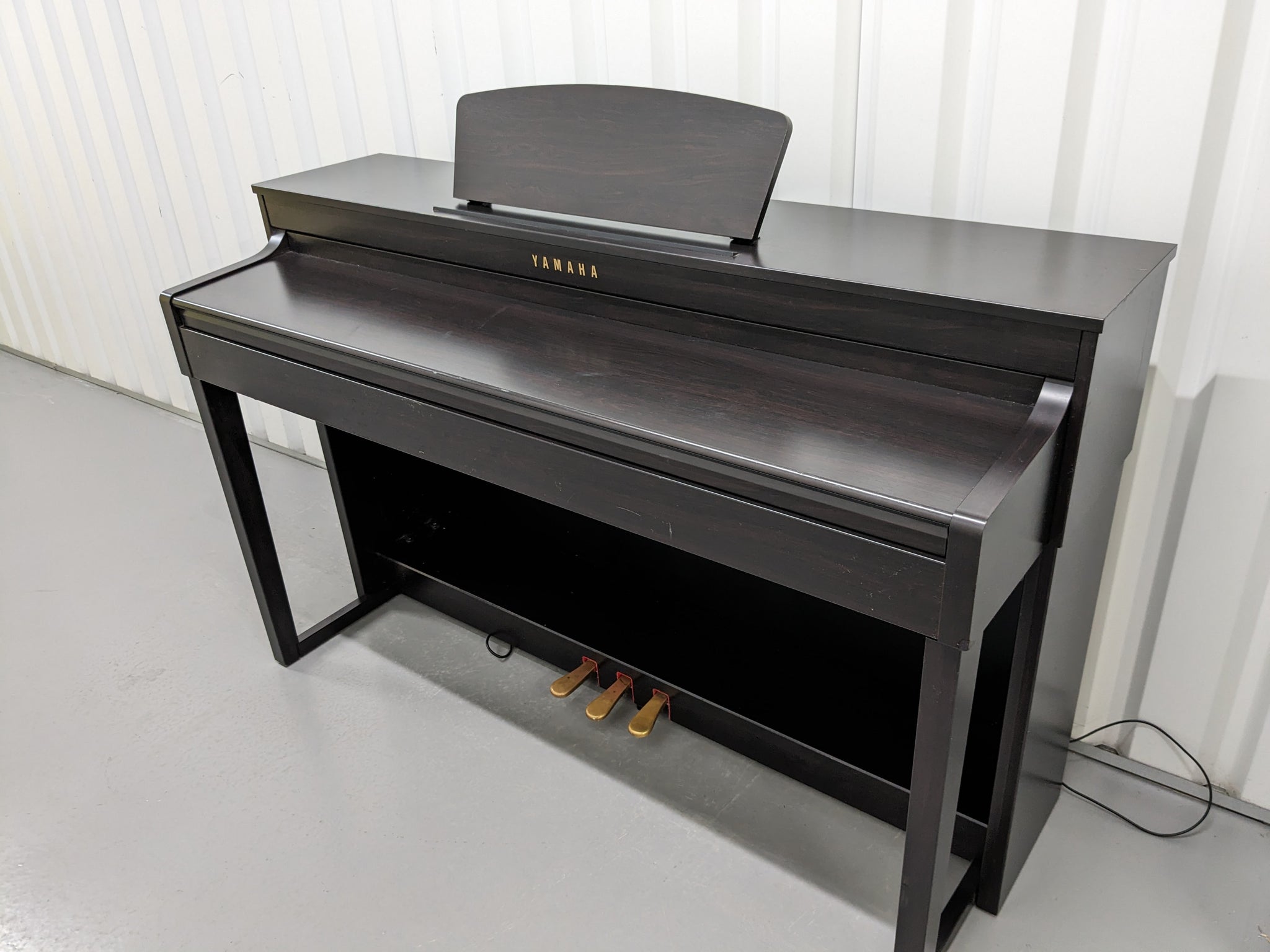 Yamaha Clavinova CLP-430 digital piano in dark rosewood stock number 2 –  Sulinda Music