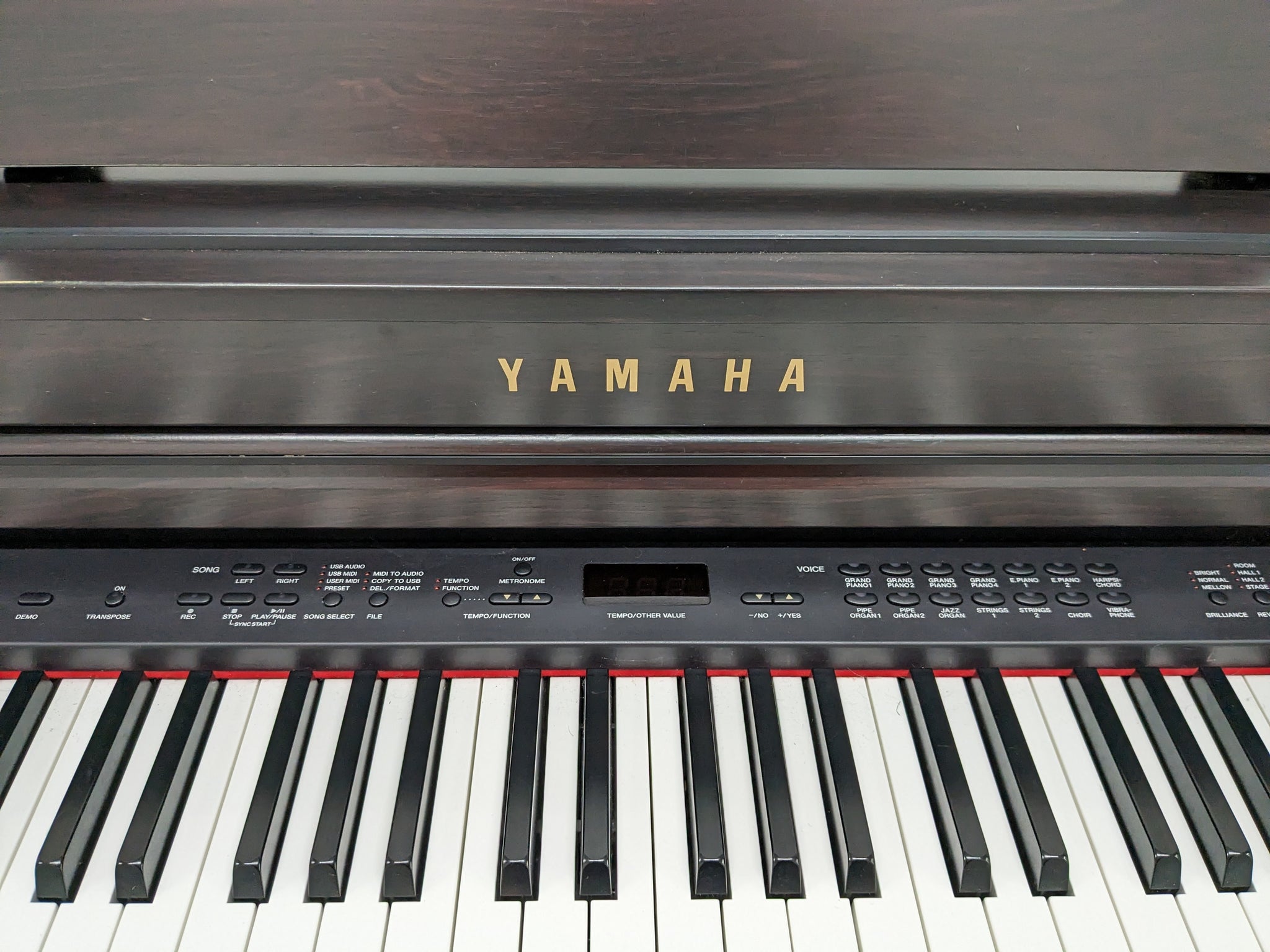 Yamaha Clavinova CLP-430 digital piano in dark rosewood stock number 2 –  Sulinda Music