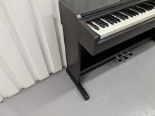 Load image into Gallery viewer, Yamaha Arius YDP-131 Digital Piano in rosewood finish stock nr 23389

