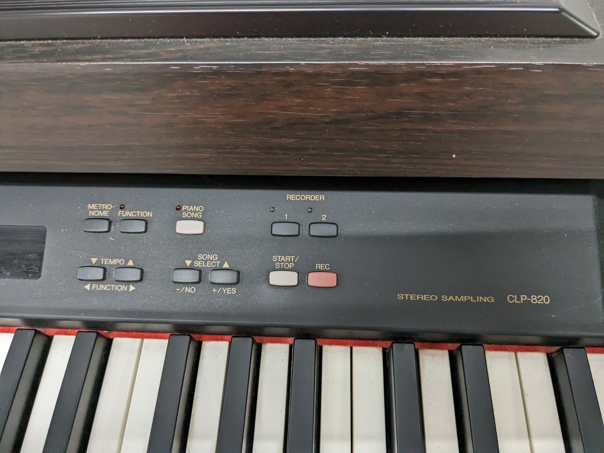 【訳あり品】YAMAHA ヤマハ　クラビノーバ　電子ピアノ　CLP-820 10701-889-