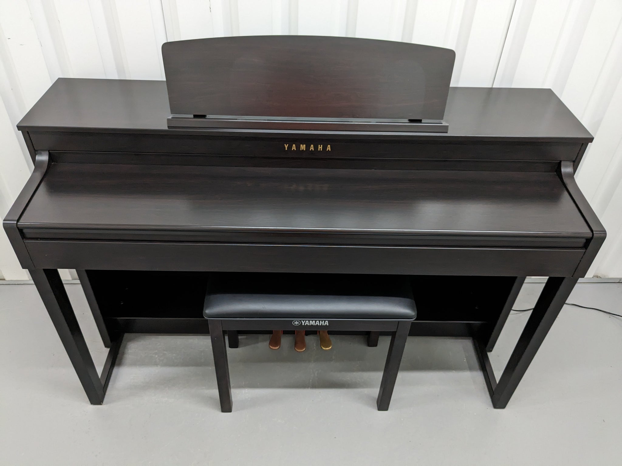 Yamaha Clavinova CLP-470 rosewood with wooden keys action + stool stoc –  Sulinda Music